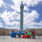 happening Le Slip Français place Vendôme
