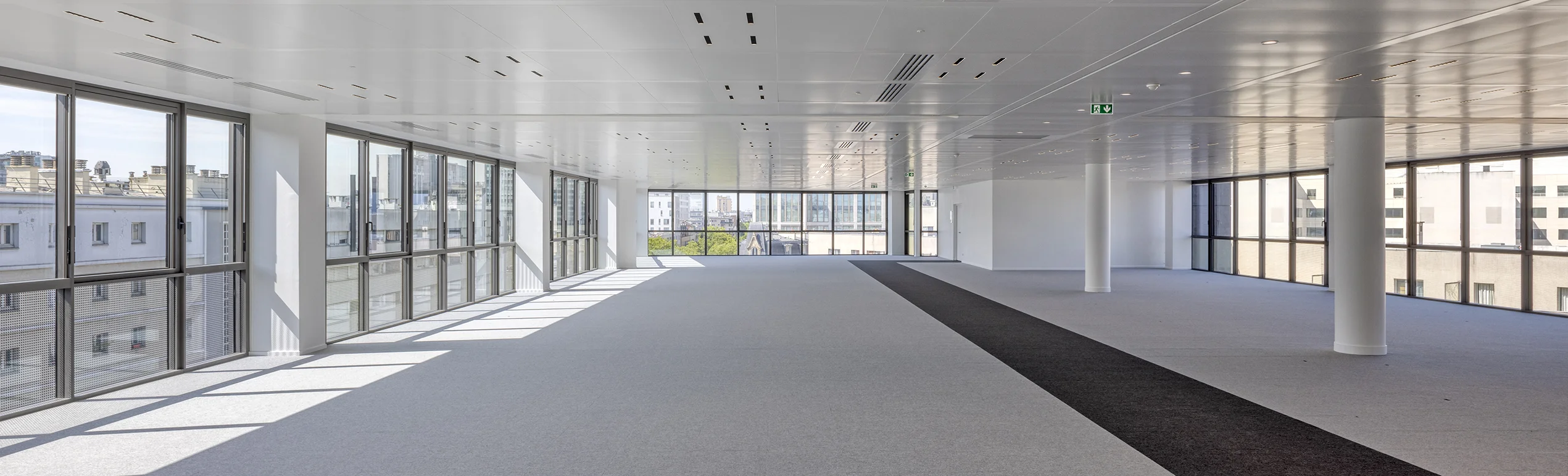 Eurocrystal, UX, Saint-Ouen